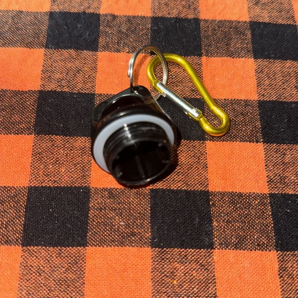 BEST BUY METAL ROYAL BLUE WATER BOTTLE WITH TWIST CAP & HOOK - Picture 5 of 6